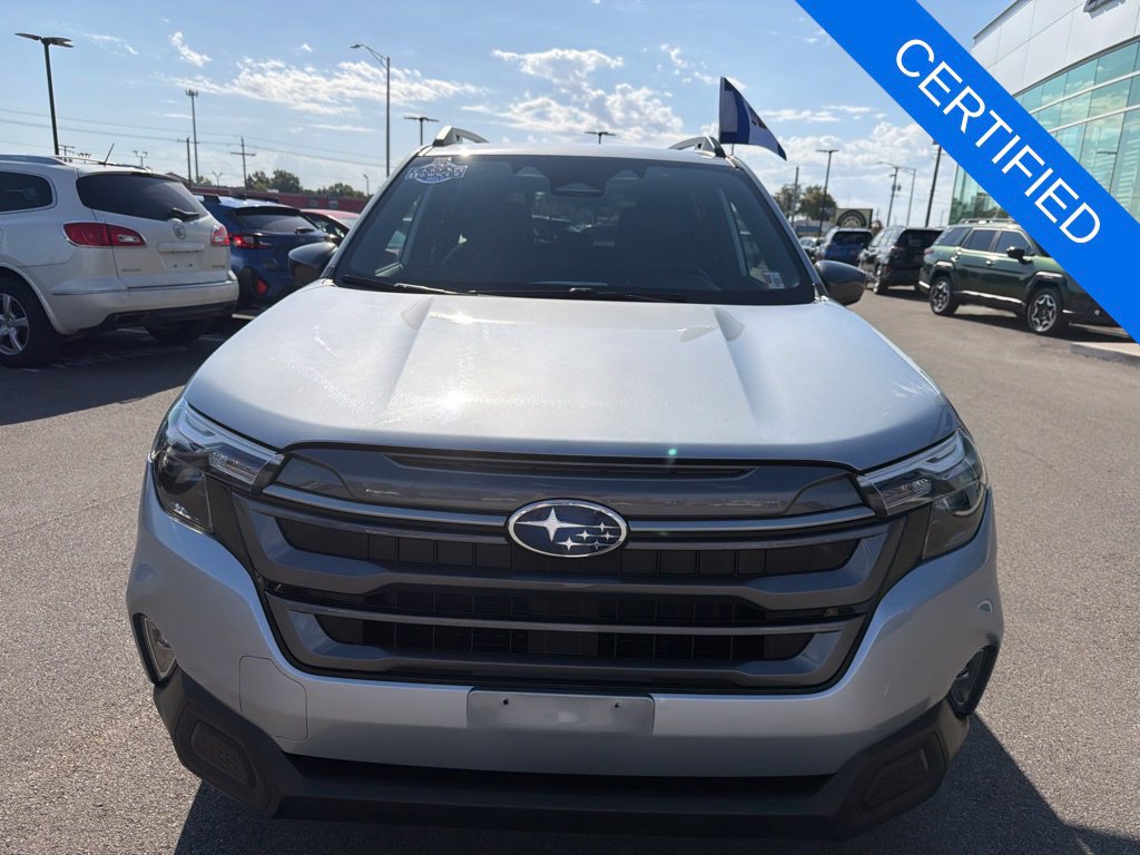 Certified 2025 Subaru Forester Premium AWD/4WD image 2