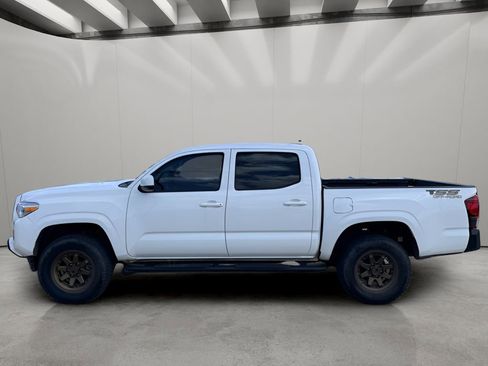 Used 2023 Toyota Tacoma SR AWD/4WD image 2