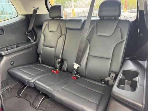 Certified 2022 Kia Telluride S image 12
