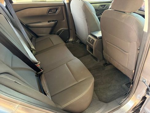 Used 2024 Nissan Rogue S FWD image 28