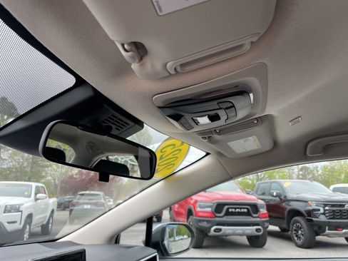 Used 2025 Toyota Corolla LE image 22