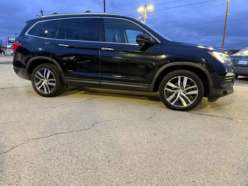 Used 2016 Honda Pilot Touring image 6