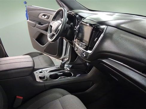 Used 2023 Chevrolet Traverse LT w/ LPO, Floor Liner Package image 14