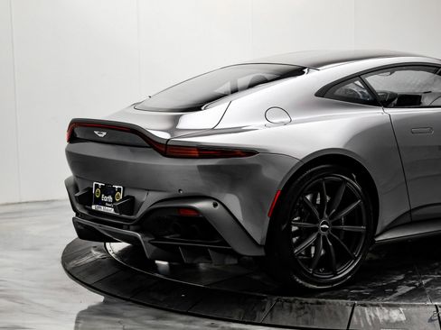 Used 2020 Aston Martin V8 Vantage Coupe image 14