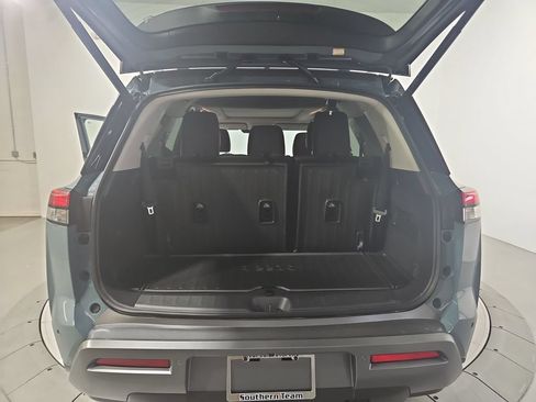 New 2026 Nissan Pathfinder Platinum AWD/4WD image 21