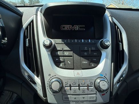 Used 2016 GMC Terrain SLE image 22