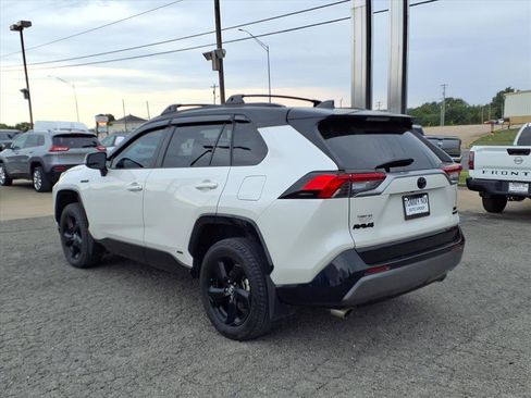 Used 2020 Toyota RAV4 XSE image 2