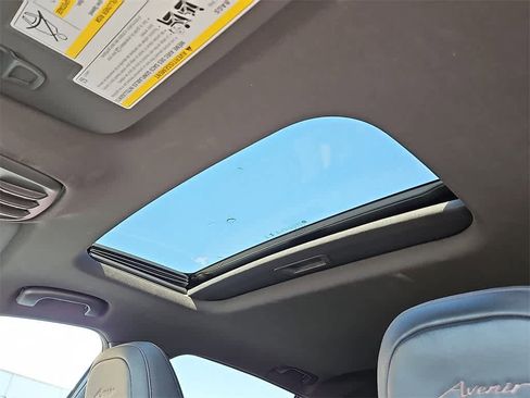 Used 2024 Buick Envista Avenir image 14