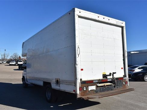 Used 2015 Chevrolet Express 3500 Extended image 5