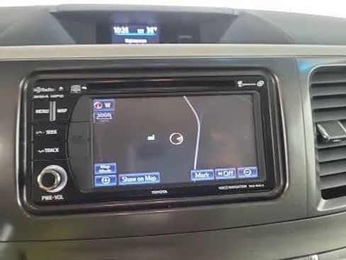 Used 2014 Toyota Sienna LE FWD image 4