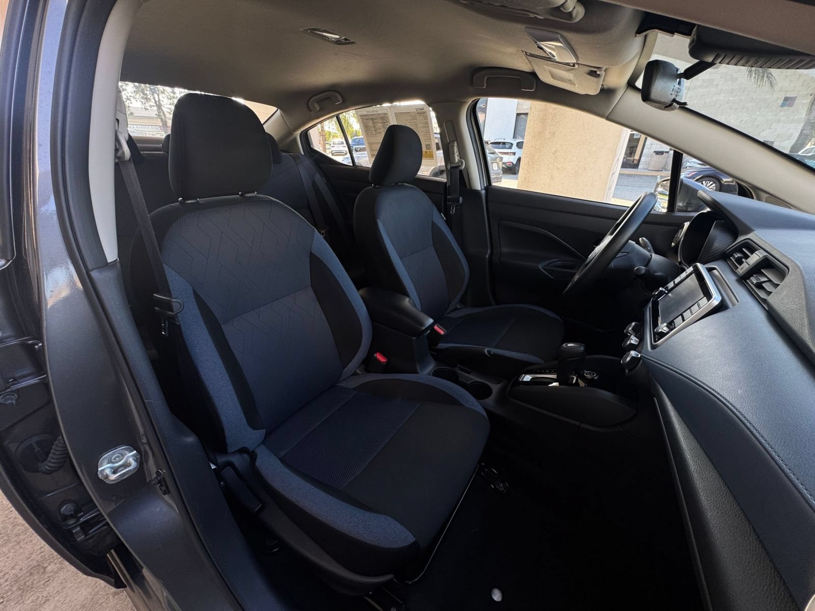 Used 2025 Nissan Versa SV FWD image 34