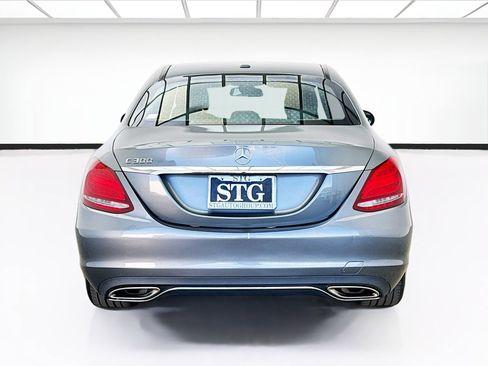 Used 2018 Mercedes-Benz C 300 Sedan image 5