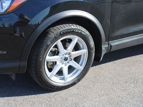 Used 2017 Nissan Rogue Sport SL w/ SL Premium Package image 12