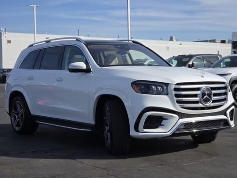 Used 2024 Mercedes-Benz GLS 450 4MATIC image 24