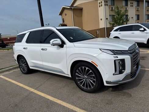 Used 2023 Hyundai Palisade Calligraphy AWD/4WD image 3
