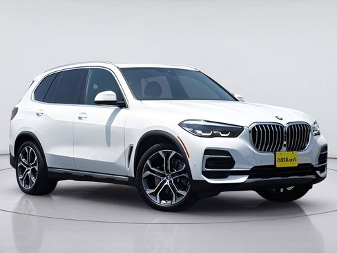 Used 2023 BMW X5 xDrive40i w/ Premium Package AWD/4WD image 2