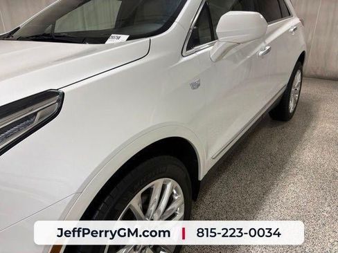 Used 2019 Cadillac XT5 Luxury AWD/4WD image 8