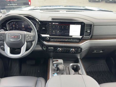 New 2026 GMC Sierra 1500 Elevation w/ Elevation Premium Package AWD/4WD image 9