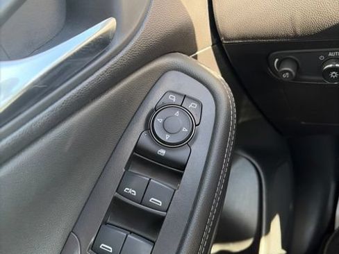 Used 2024 Buick Encore GX Sport Touring AWD/4WD image 22