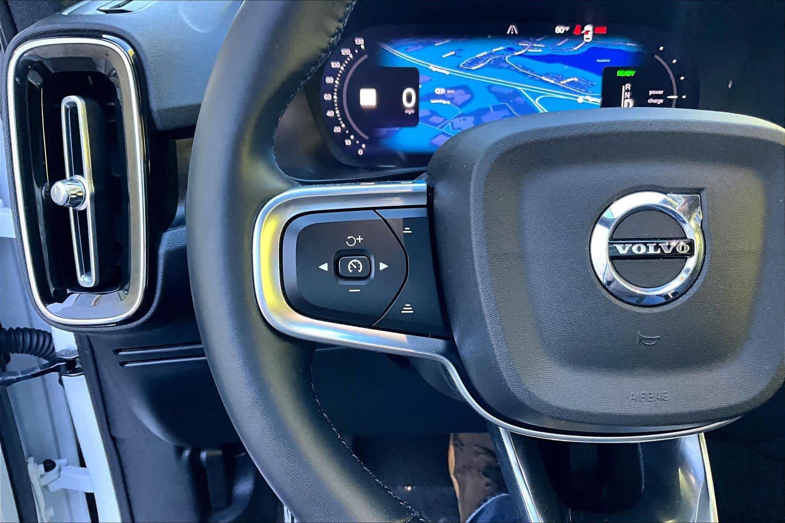 Used 2023 Volvo XC40 Recharge Core AWD/4WD image 22