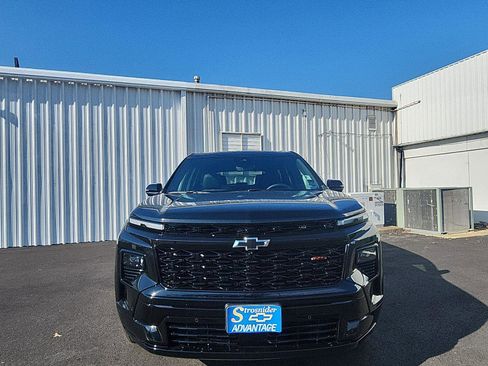 New 2026 Chevrolet Traverse RS w/ LPO, Floor Liner Package image 8