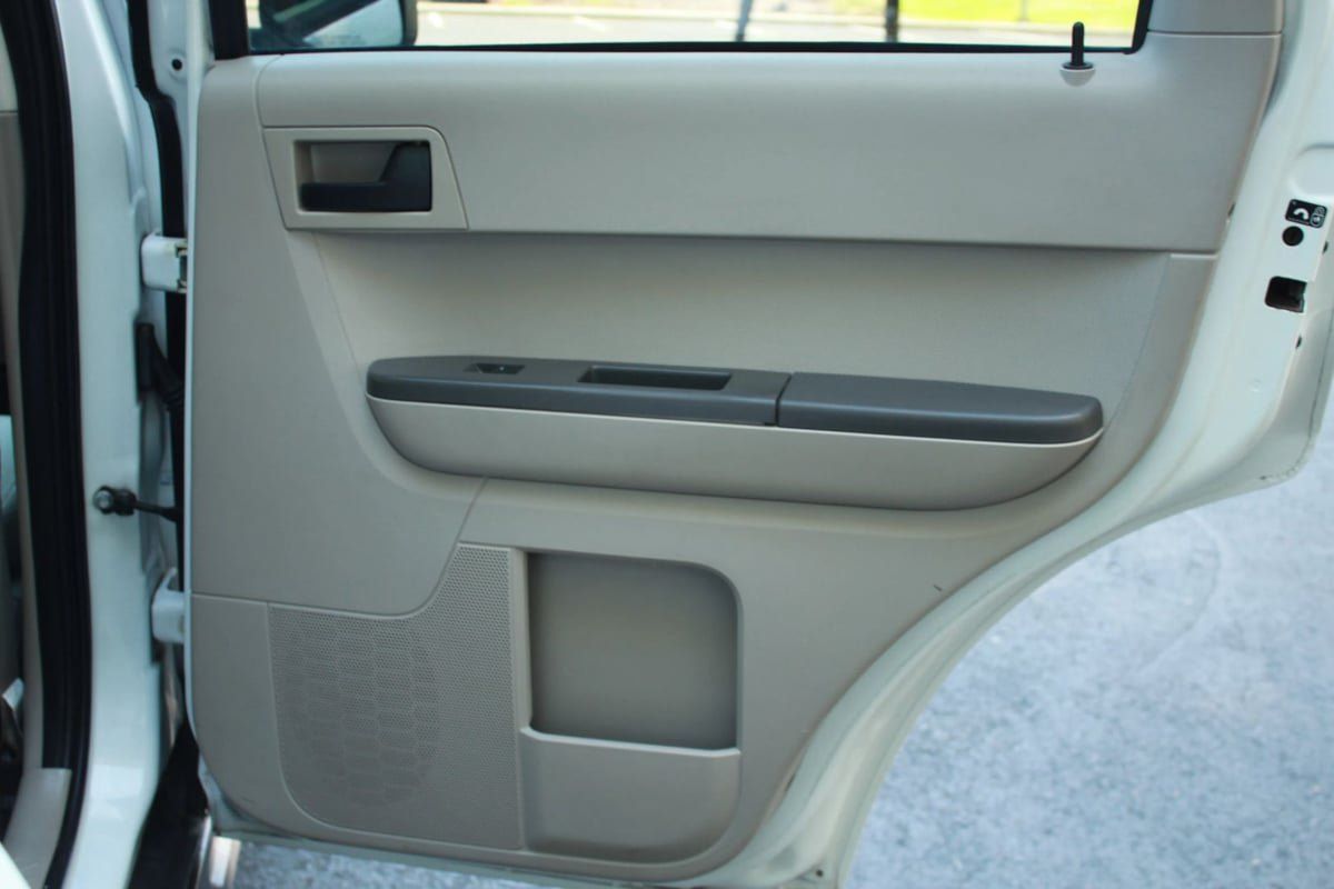 Used 2008 Ford Escape 4WD Hybrid image 18