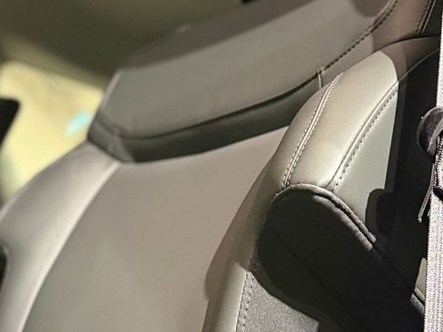 New 2026 Ford Expedition Active image 64