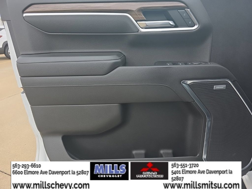 Used 2022 Chevrolet Silverado 1500 LT Trail Boss w/ LT Trail Boss Premium Package AWD/4WD image 14