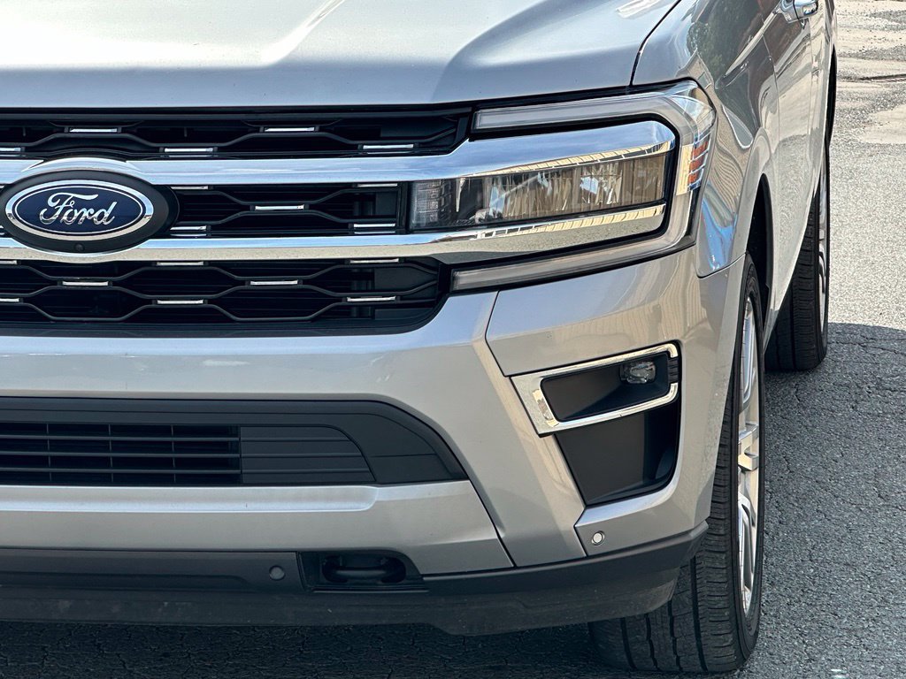 Used 2023 Ford Expedition Limited AWD/4WD image 48