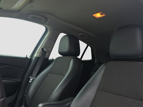 Used 2020 Buick Encore Preferred FWD image 8
