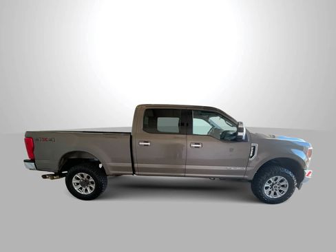 Used 2018 Ford F350 XLT w/ XLT Premium Package image 9
