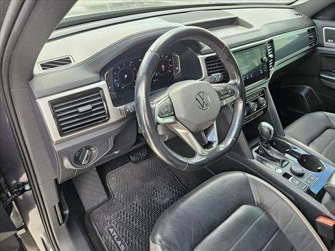 Used 2020 Volkswagen Atlas Cross Sport SEL Premium AWD/4WD image 10