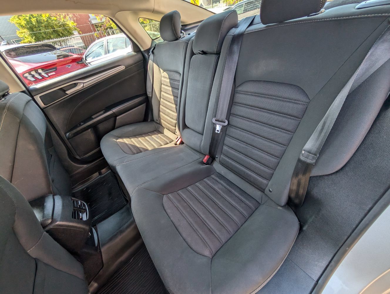 Used 2019 Ford Fusion SE AWD/4WD image 18