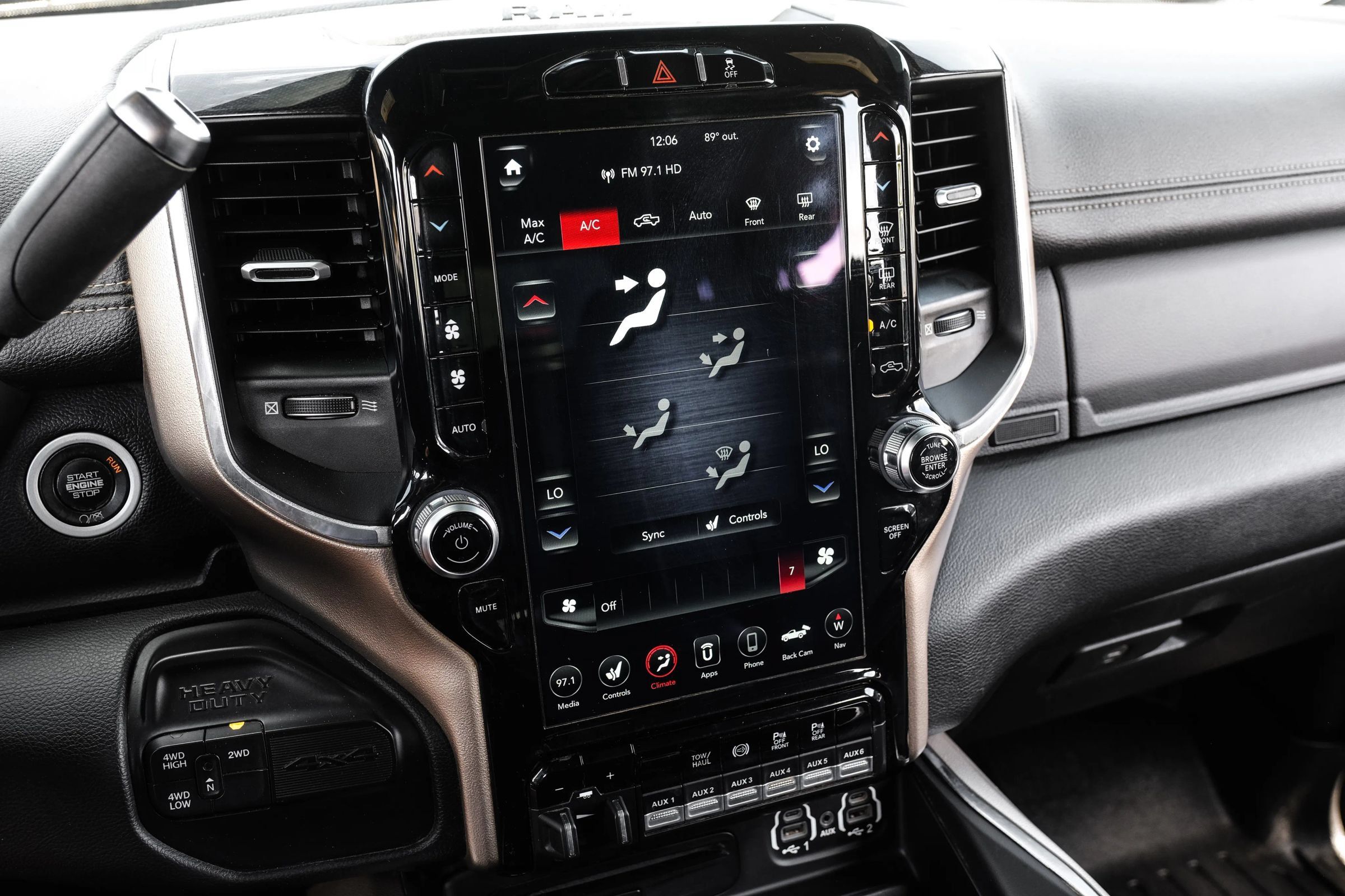 Used 2019 RAM 3500 Laramie AWD/4WD image 40