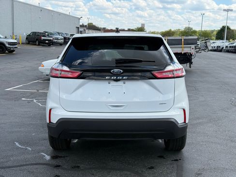 Used 2024 Ford Edge SE AWD/4WD image 5