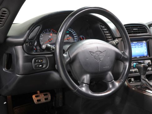 Used 2002 Chevrolet Corvette Coupe w/ Preferred Equipment Group1 image 85