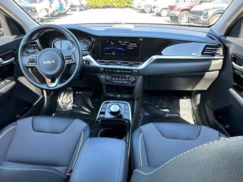 Used 2022 Kia Niro EX w/ Cold Weather Package image 15