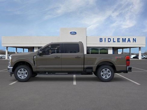New 2026 Ford F250 XLT w/ XLT Premium Package AWD/4WD image 3