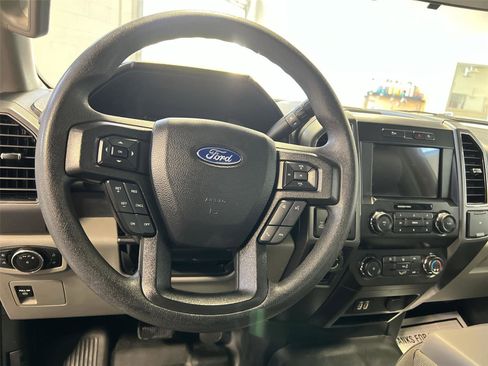 Used 2020 Ford F150 XLT w/ Heavy-Duty Payload Package image 14