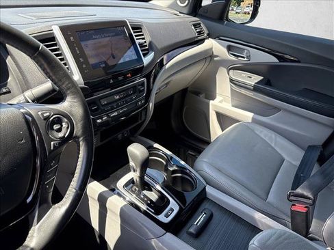 Used 2017 Honda Ridgeline RTL-E image 15