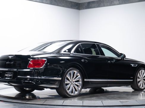 Used 2020 Bentley Flying Spur W12 AWD/4WD image 21