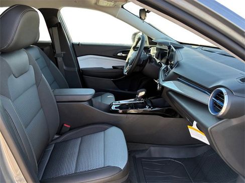 New 2026 Chevrolet Trax LT image 13