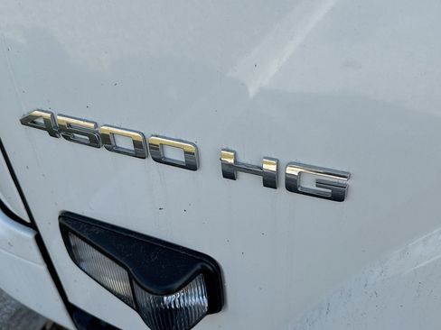 New 2024 Chevrolet Low Cab Forward image 7