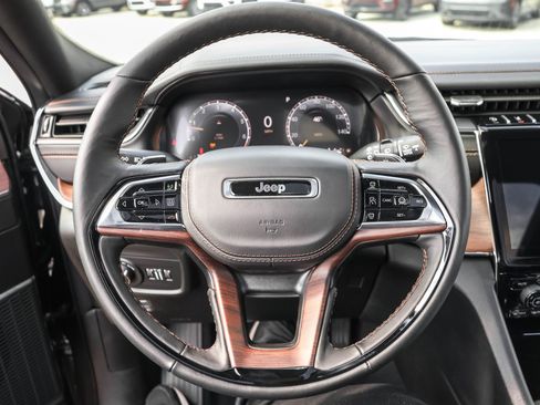 New 2025 Jeep Grand Cherokee Summit image 26