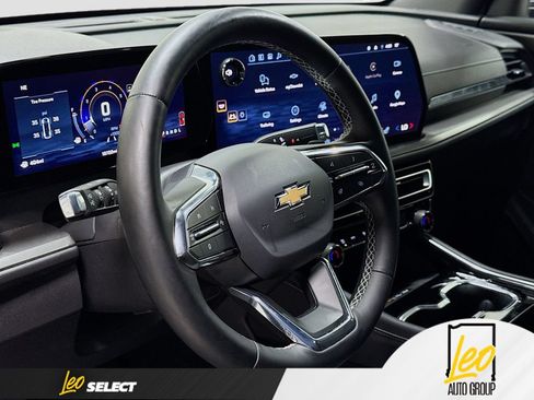 Used 2026 Chevrolet Traverse LT w/ LPO, Floor Liner Package FWD image 14
