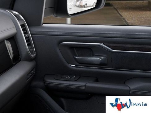 New 2026 RAM 1500 Laramie AWD/4WD image 29