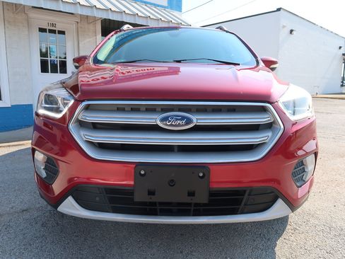 Used 2019 Ford Escape Titanium FWD image 9