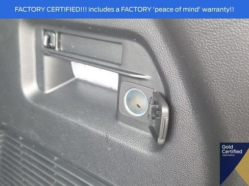 Used 2024 Ford Explorer XLT AWD/4WD image 14