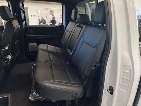 New 2025 Ford F150 Lariat w/ Equipment Group 502A High image 9