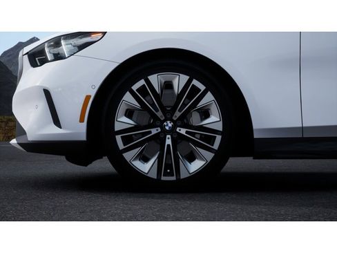 New 2026 BMW 530i image 7